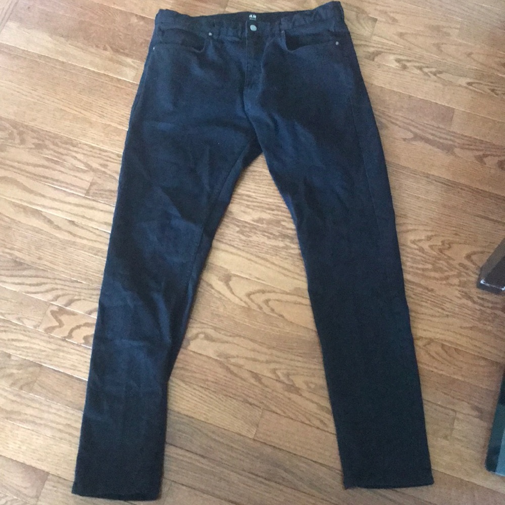Black skinny jeans